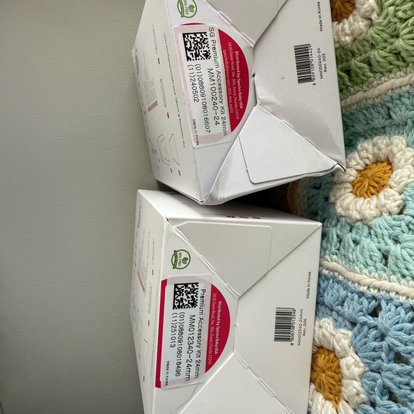 Spectra Premium Accessory Kit - White - Picture 2 of 2